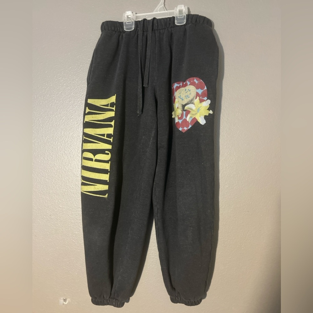 Nirvana Heart-Shaped Box Graphic Sweatpants Black Joggers Unisex Size Small